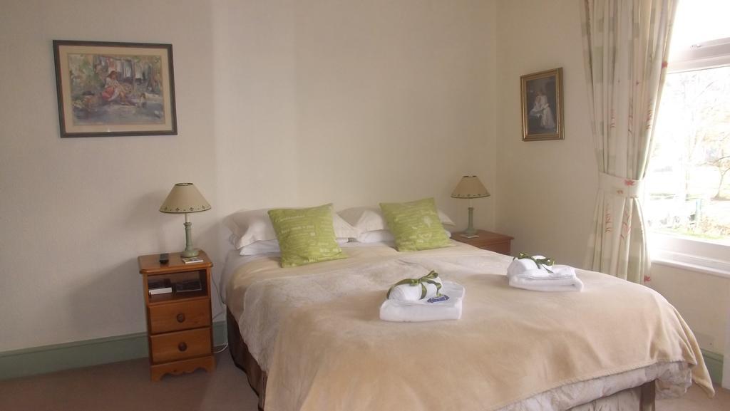 Cedar House B&B マトロック 部屋 写真