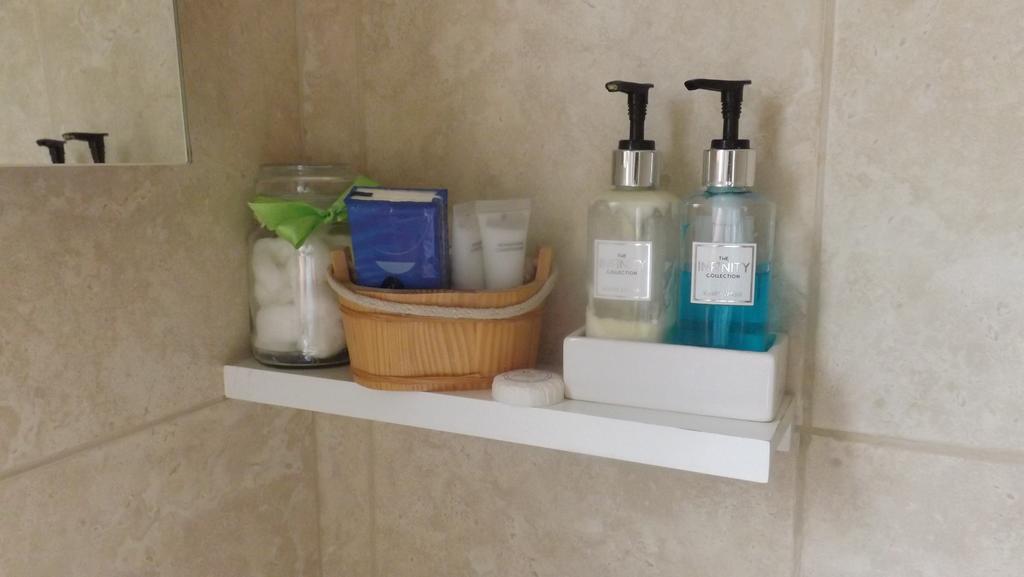 Cedar House B&B マトロック 部屋 写真