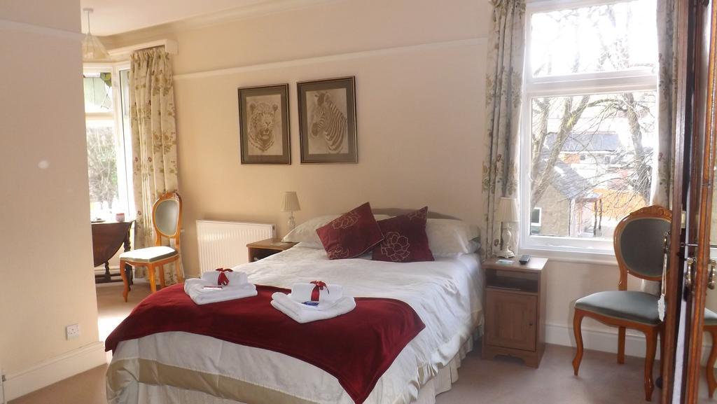 Cedar House B&B マトロック 部屋 写真