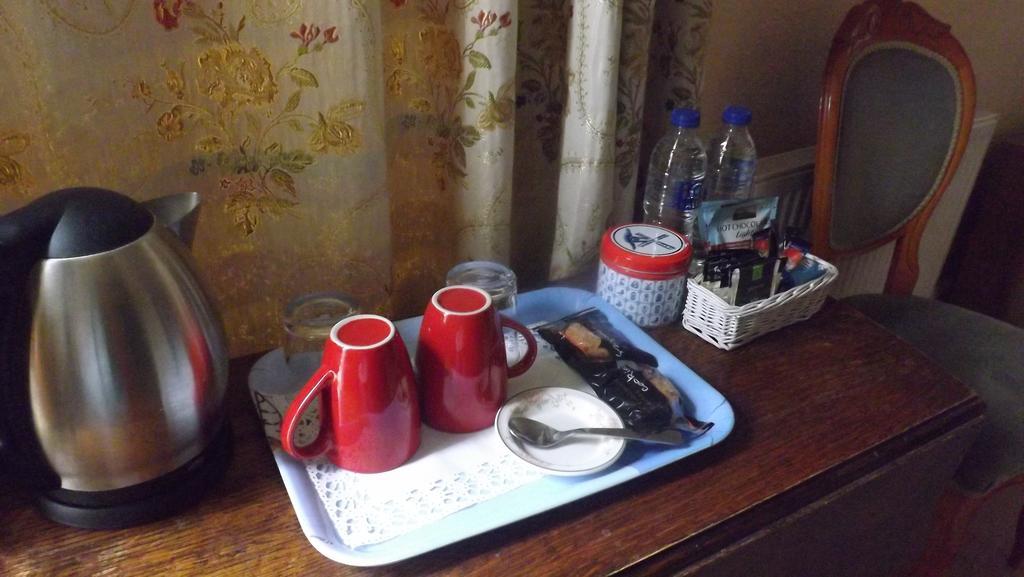 Cedar House B&B マトロック 部屋 写真